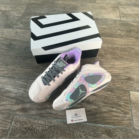 Brand New Jordan Tatum 2 Easter Big Kids Sneakers - Picture 12 of 16